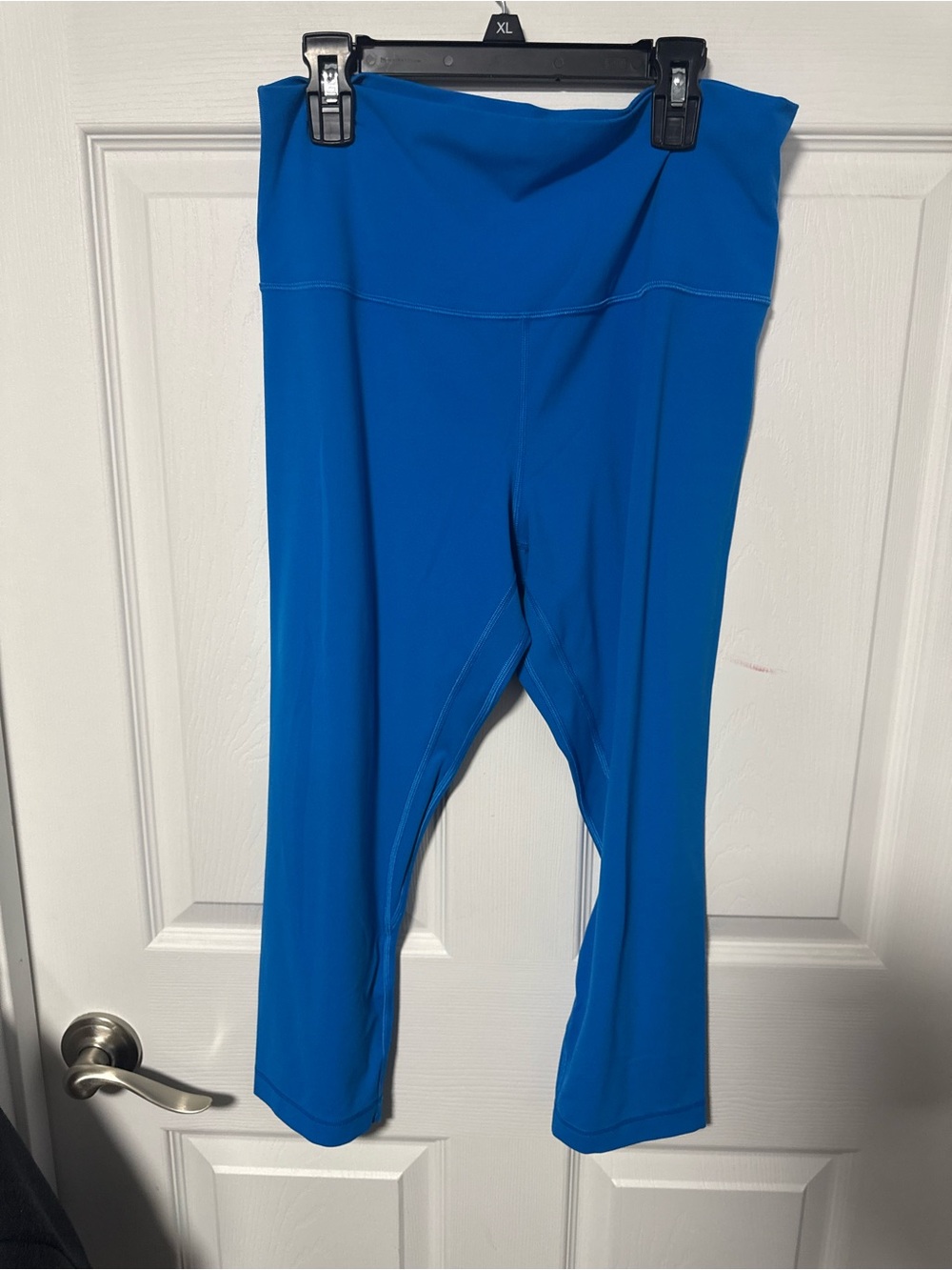 lululemon athletica Honolulu Blue Capri Leggings